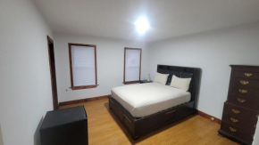 Entire house - 4 Bedroom-Enfield